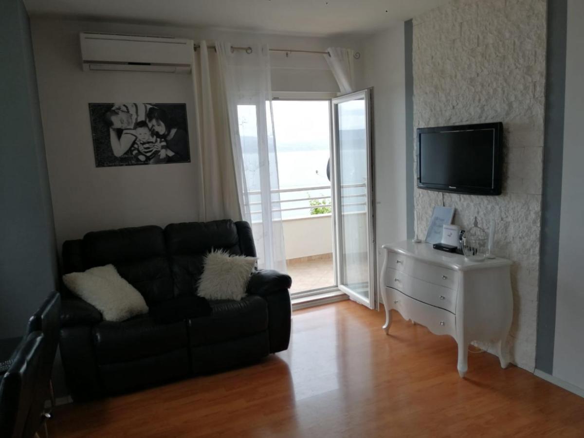Apartments Kk Celina Extérieur photo