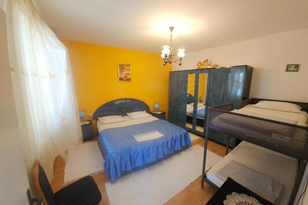 Apartments Kk Celina Chambre photo